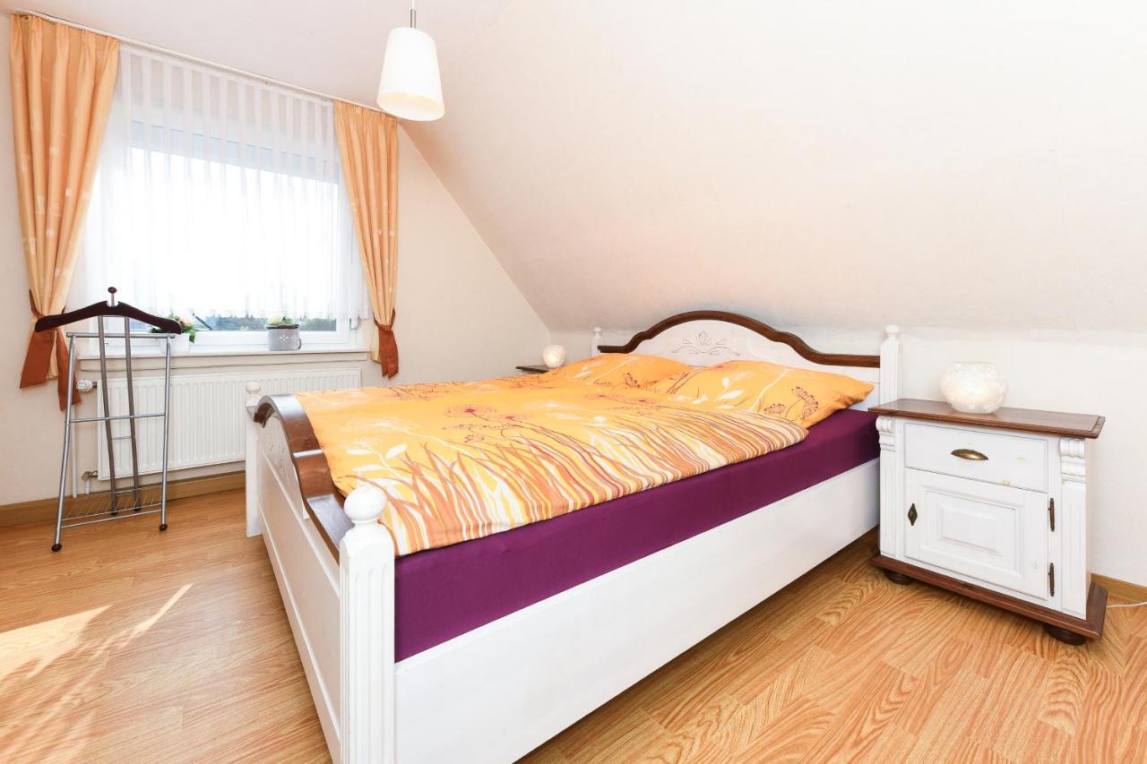 Ferienwohnung Im Haus Weinstock Esens Dış mekan fotoğraf